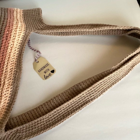 Brand New HANDMADE 3 D Leaf Crochet Shoulder Bag - Picture 10 of 10